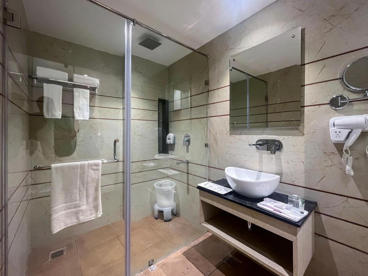 Hotel Classio Royale Amritsar Eksteriør billede